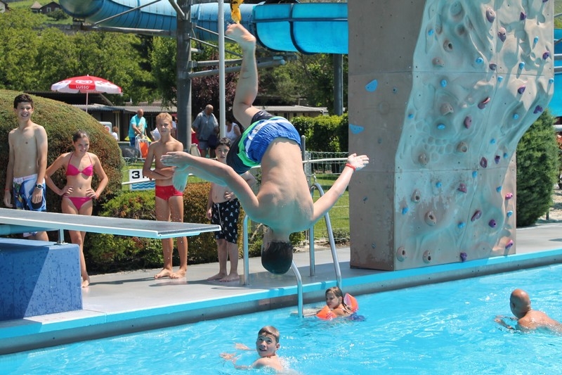 Village Camps International Summer Camp Leysin, Switzerland 2025-08-09 https://www.villagecamps.com/journals_admin/images/682-1-pool day (26).jpg